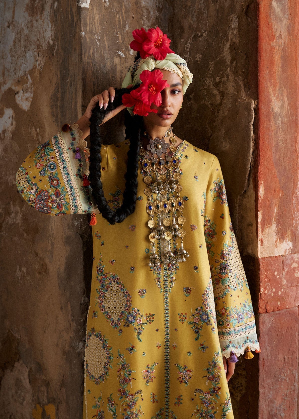 HR 3040-3 Piece Unstitched Heavy Embroidered Dhanak Fabric With Embroidered Chiffon Dupatta