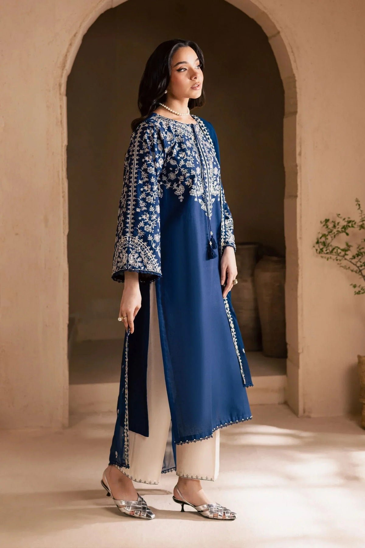 BT-2835-3 Piece - Unstitched Embroidered Lawn Fabric with Embroidered Chiffon Dupatta